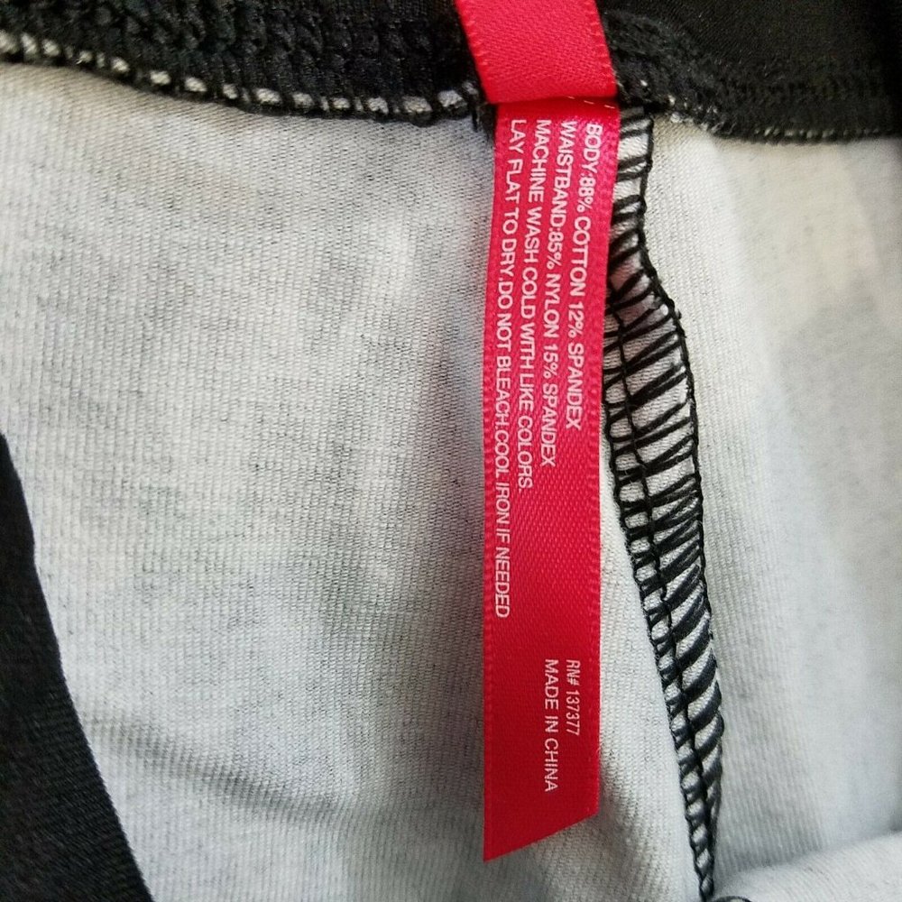 Ruby Ribbon Printed Leggings Size Small Nwot - image 5